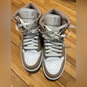 Jordan mids in size 8.5 in white and Tan colour